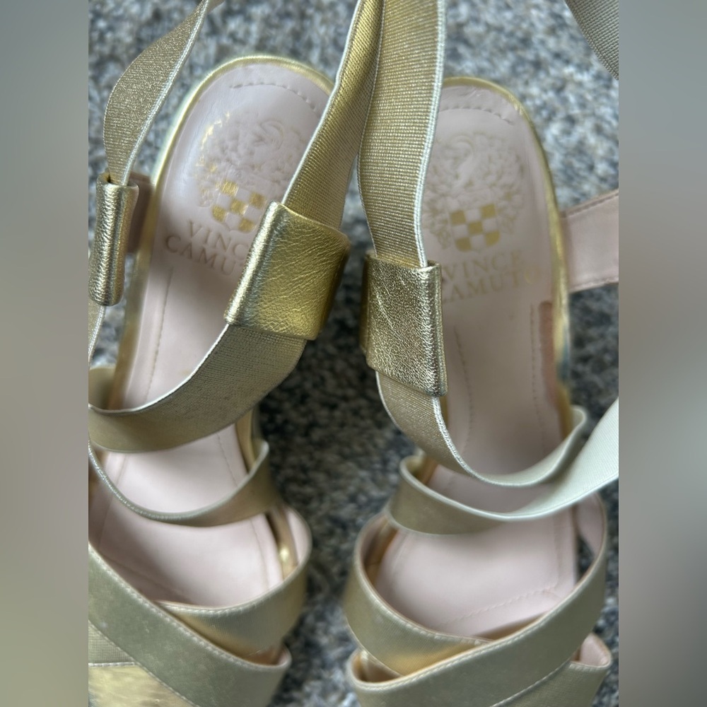 5/$25 Vince Camuto metallic gold strappy wedge heels size 7.5 - Picture 3 of 7